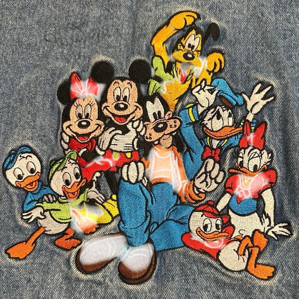 Vintage Disney Store Jean Jacket Embroidered Mickey,Minnie, Donald duck?& Goofy